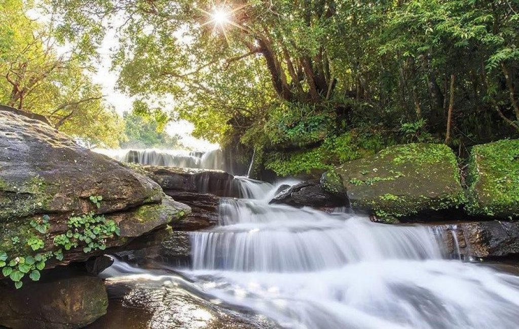 suoi-da-bang-phu-quoc-800x508